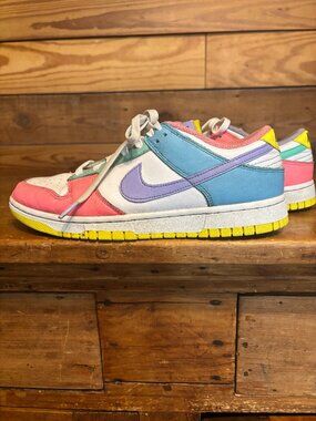 Nike "Easter Candy" Dunk Low SE Sneakers Size 9